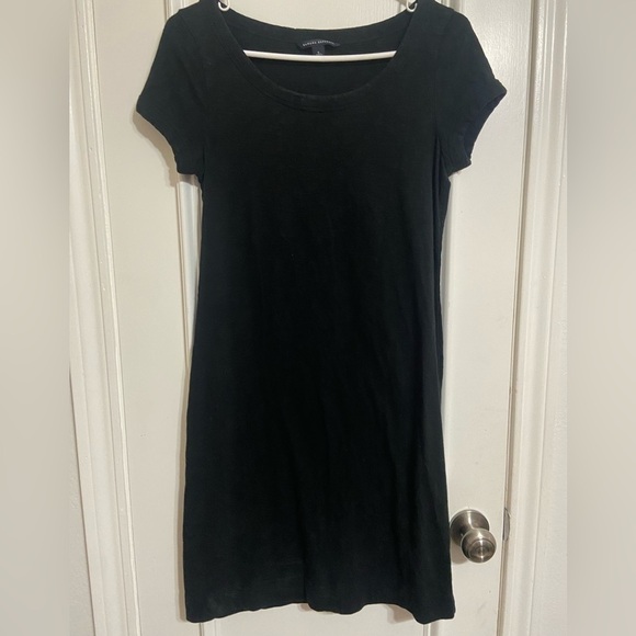 Banana Republic Women's Size Small Black Crew Neck T Shirt Dress EUC Short Sleev - Picture 1 of 3